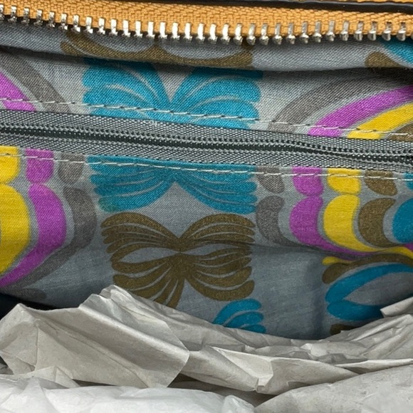 Women’s  large Crossbody handbag - Picture 4 of 13